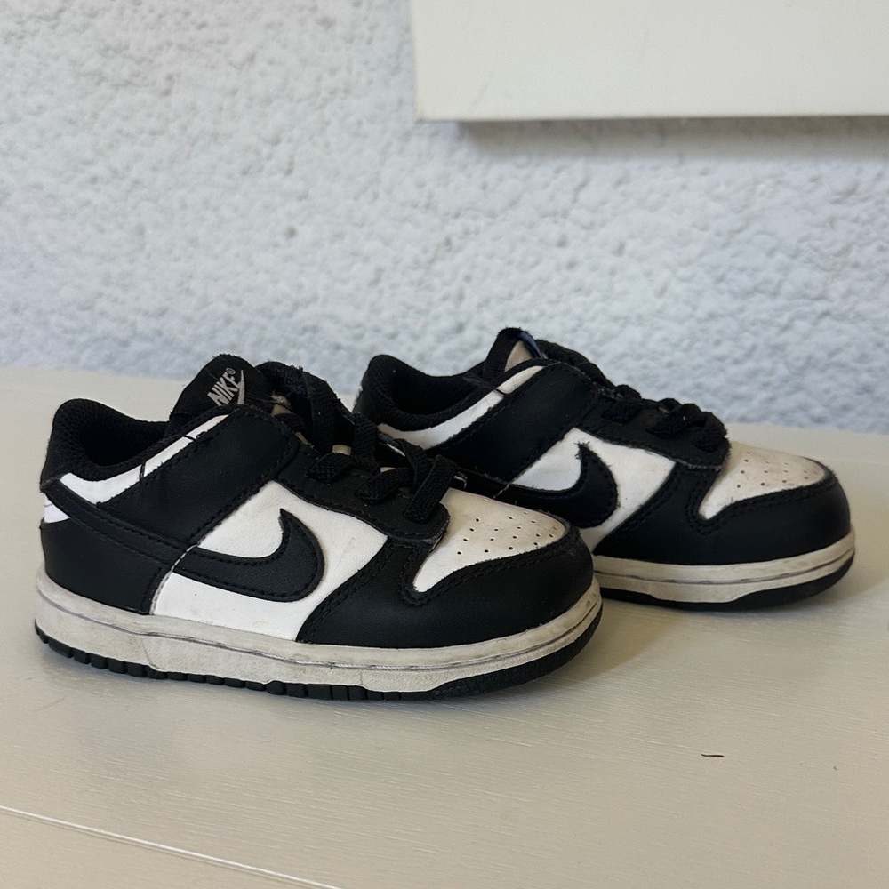 Nike Kids Black and White Sneakers